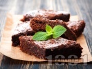 Рецепта Лесен и вкусен шоколадов сладкиш брауни класически оригинален десерт с бял и черен шоколад